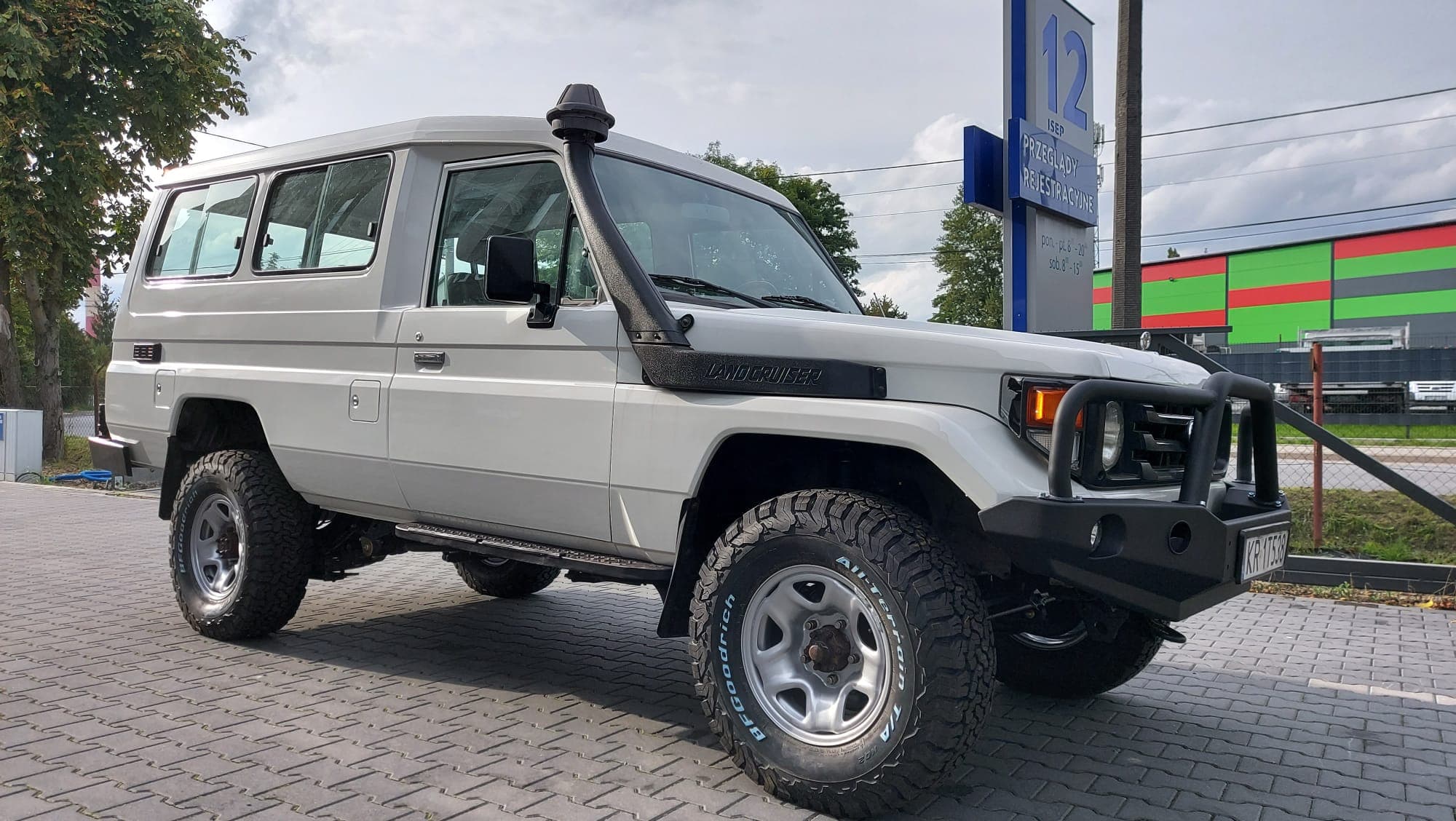 Auto na stanowisku